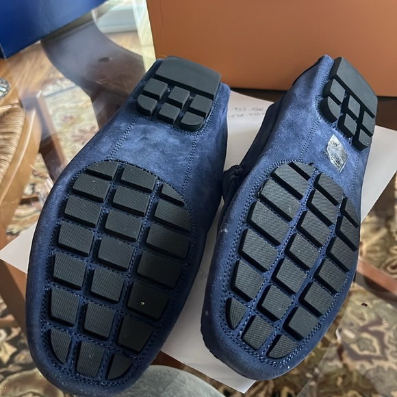 Brand new Italian suede shoes - Picture 2 of 4